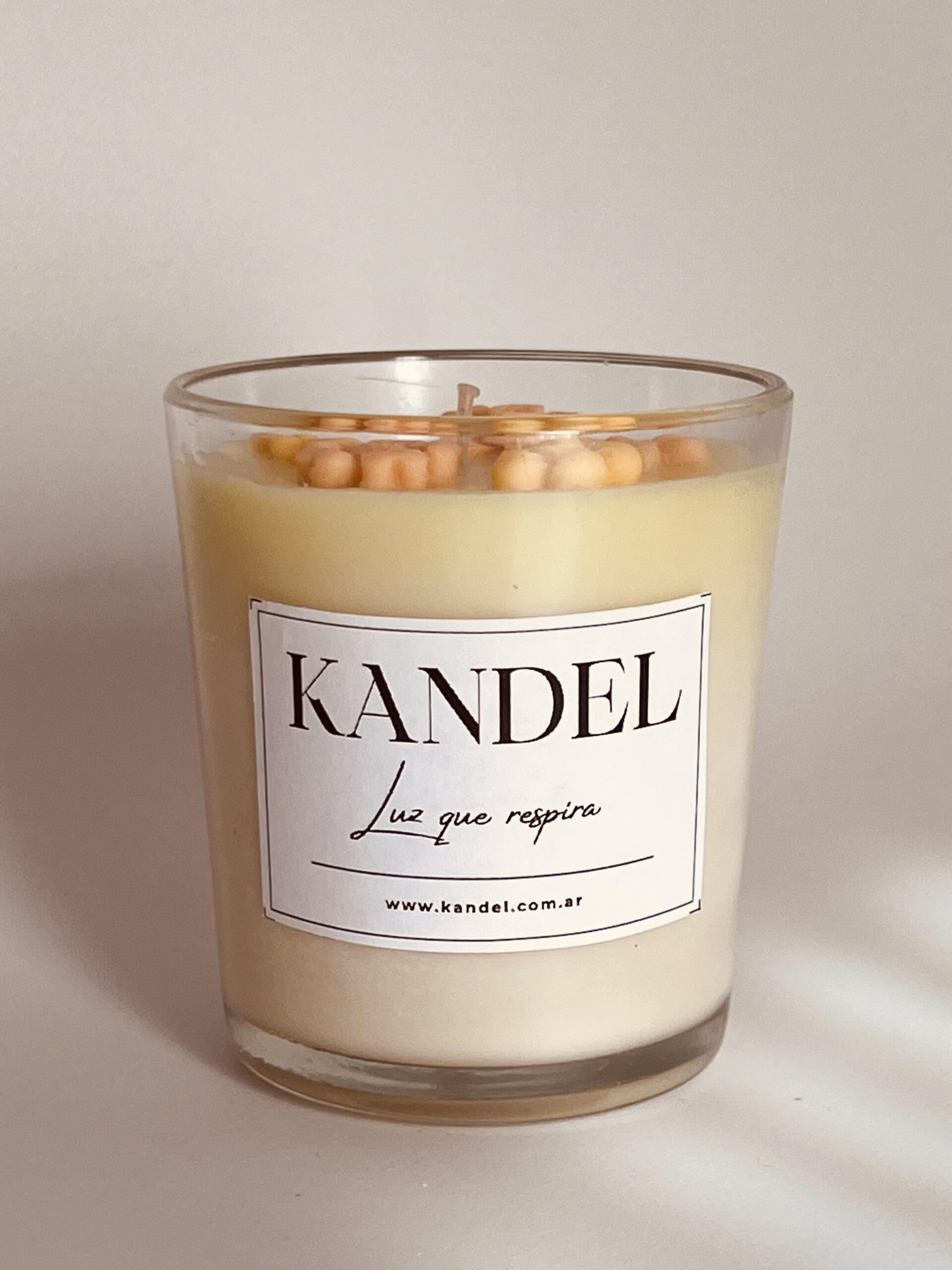 Vela "Natural con Margaritas Pequeñas" - Imagen 4