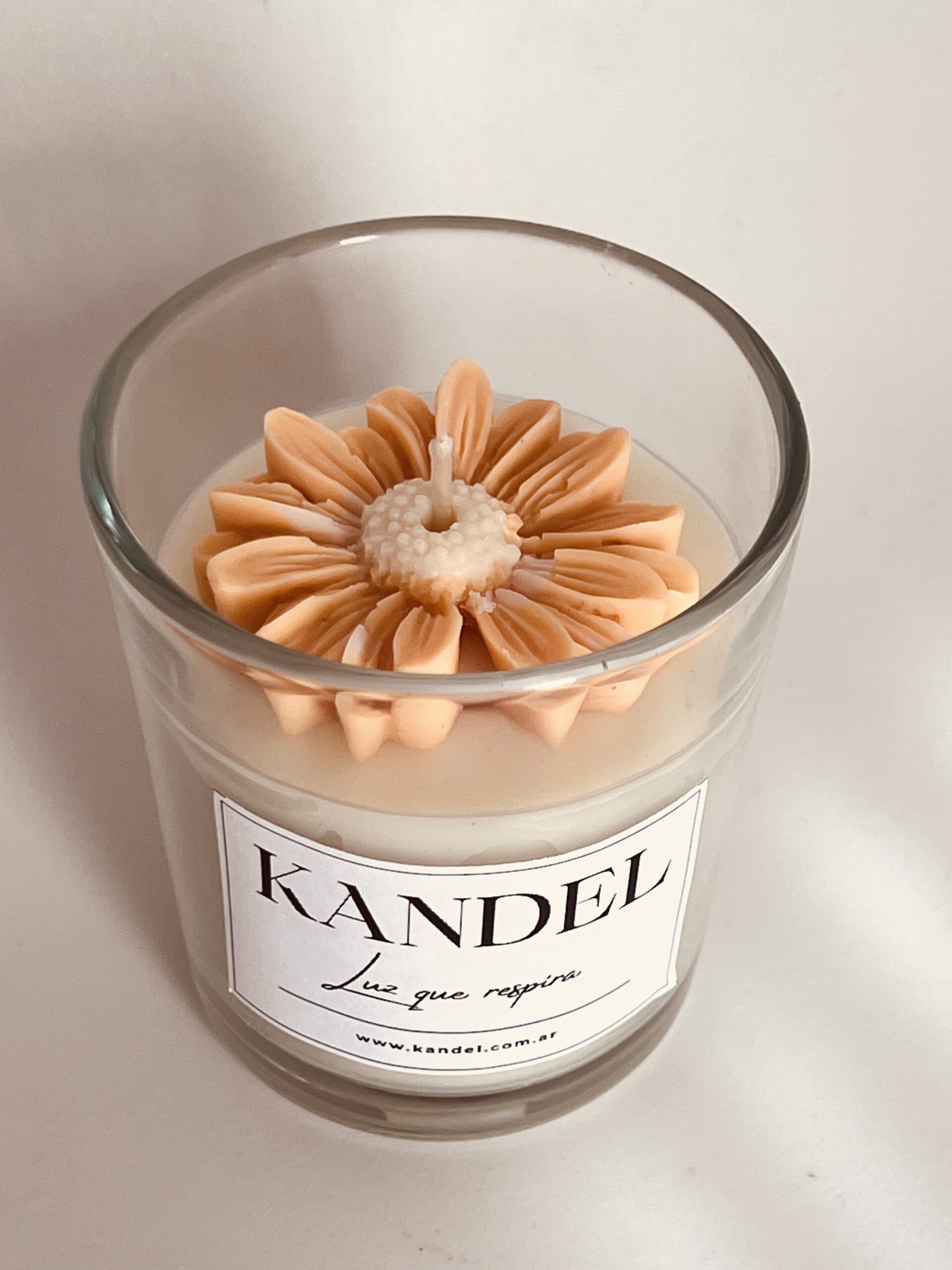 Vela "Natural con Margarita"